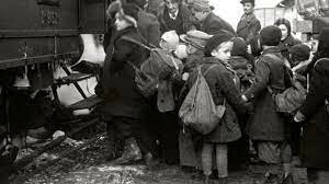 The first kinder transport arrives