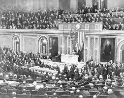 Wilson presenta al Congreso de los EEUU sus 14 puntos.