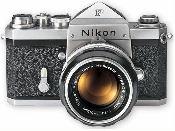 NIKON F
