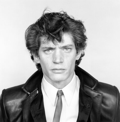 ROBERT MAPPLETHORPE