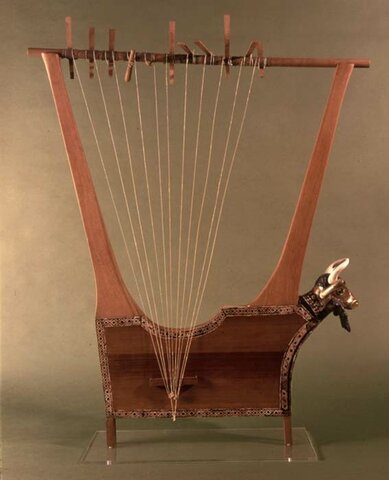 Invenció de la Lira