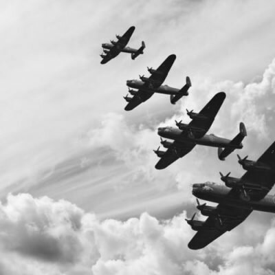 Timeline: Segle XX Marçal Ustrell i Gala Sierra