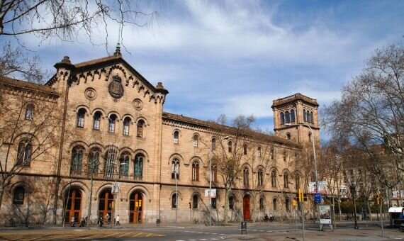 Universitats catalanes suprimides