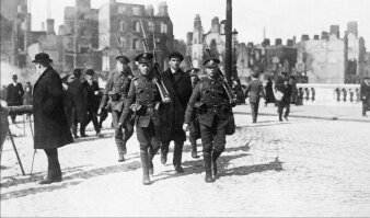 Britain enacts the Defense of the Realm Act