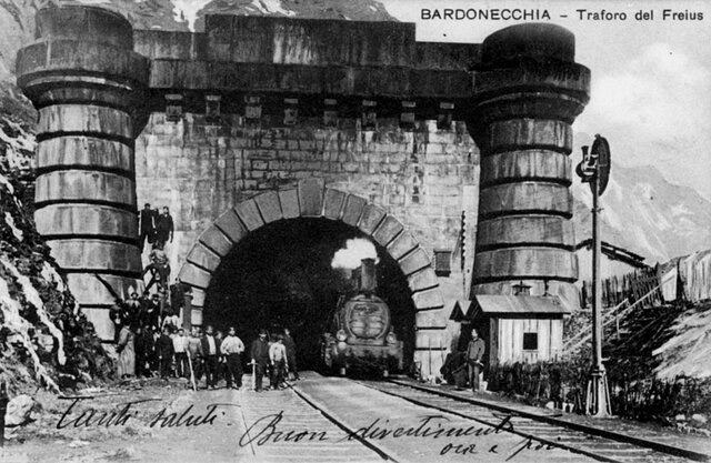 Si inaugura il Traforo del Frejus