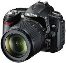 NIKON D90