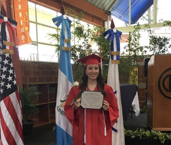 Me gradúo del colegio