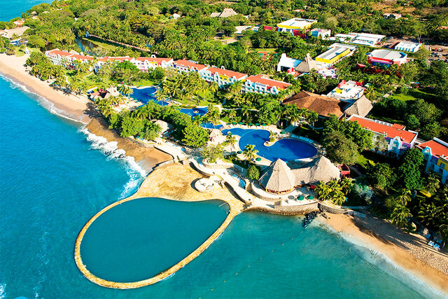 Primer viaje a El Salvador