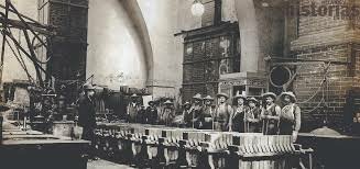 Edad del movimiento obrero al reconocimiento constitucional de los derechos colectivos del trabajo