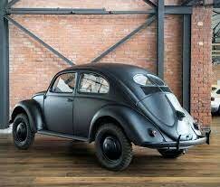 La producción en serie del Volkswagen Type 51 siendo el primer escarabajo en serie.