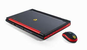 Primer portátil hecho con fibra de carbono