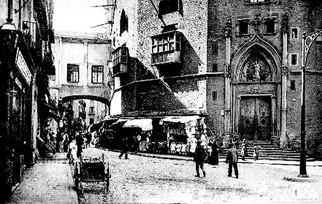 Panaderia Frente La Basicla de Santa María del Mar