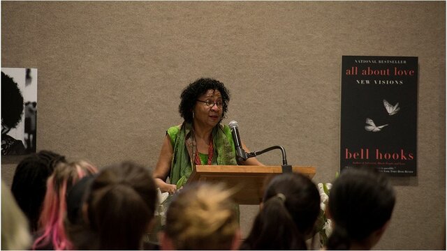 Dedicated her papers to Berea College