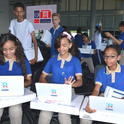 Timeline: Escenario económico, político, social y educativo en la República Dominicana desde los años 30 hasta la actualidad