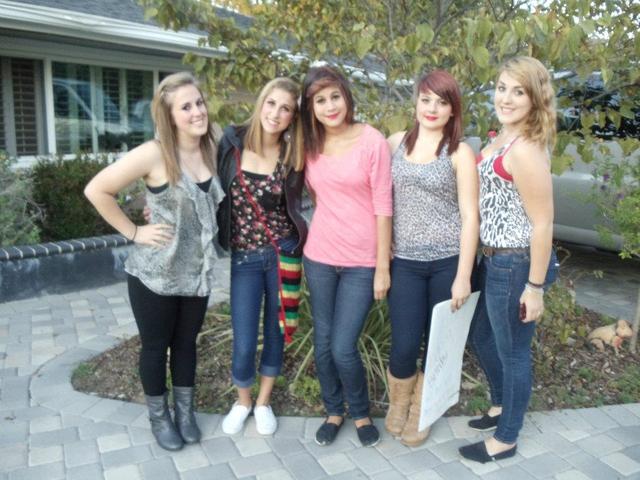 Me visit(o) a mis amigos en California el 21 de octubre.