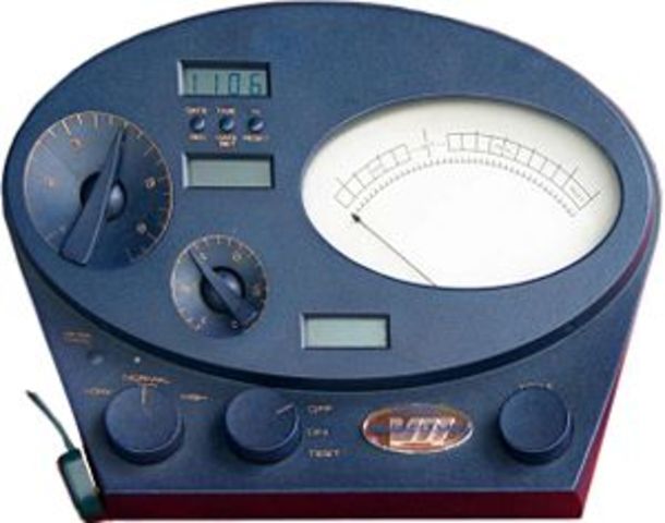 FDA raids Churches of Scientology and seizes E-meters as illegal medical devices