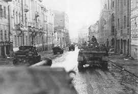 Germans re-capture Kharkov.