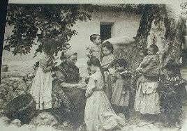 Educación Elemental. Creación de las escuelas Migas o Amigas.