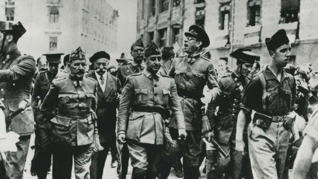 Es fa més ferm la dictadura militar.