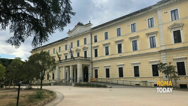 INSTITUCION MENTAL EN SANTAMARÍA DE LA PIETA, ITALIA