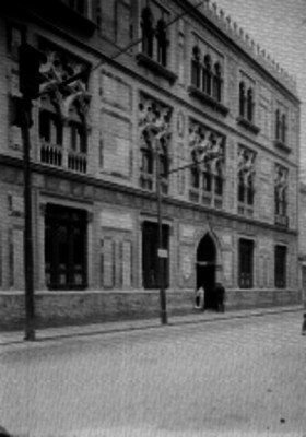 Surgimiento de el Banco Mercantil, Agrícola e Hipotecario y 3 bancos más