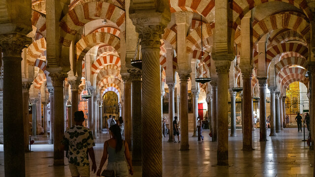 Gradnja mošeje La Mezquita