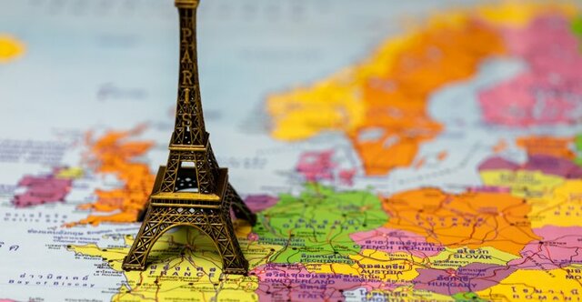 Trasferimento a Parigi