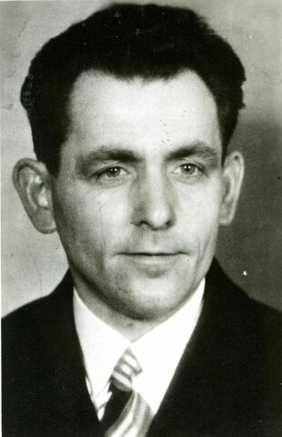 1r intent d'assassinat a Adolf Hitler