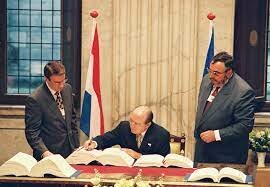 Se firmó el tratado de Ámsterdam