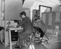 Sidney Pressey Presents The First Teaching Machine