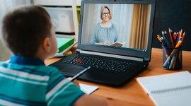 Timeline: Educación a distancia