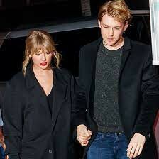 Taylor meets current boyfriend