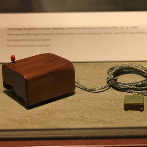 Primer ratón de Douglas Engelbart