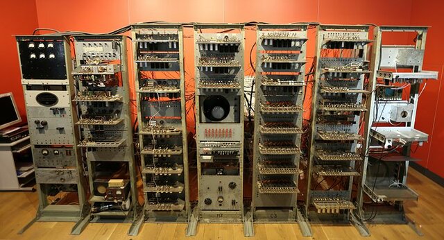 Máquina Experimental de Pequeña Escala de Manchester, "Baby".