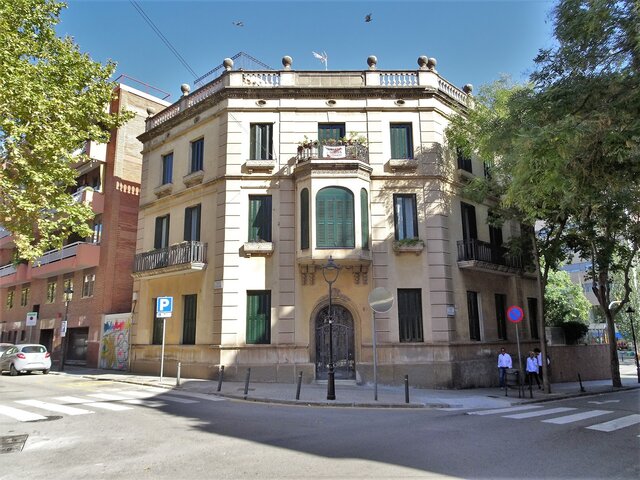 Calle Dr. Roux Nº 112