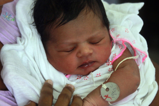 7 billionth person born