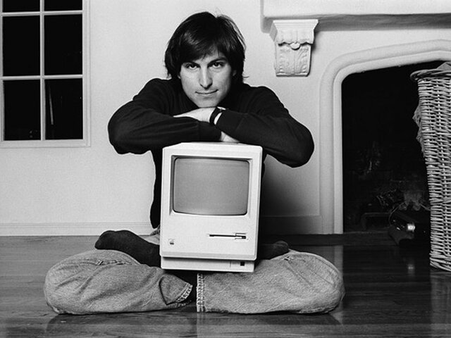 1984 The invention of the first Macintosh or Mac