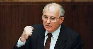 Mikhail Gorbatsjov blir leder i Sovjetunionen