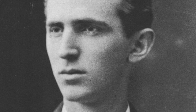 Tesla s'inscriu a la universitat