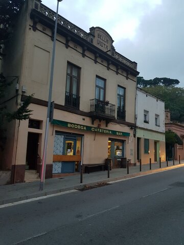 Bar de la estación del funicular de vallvidrera