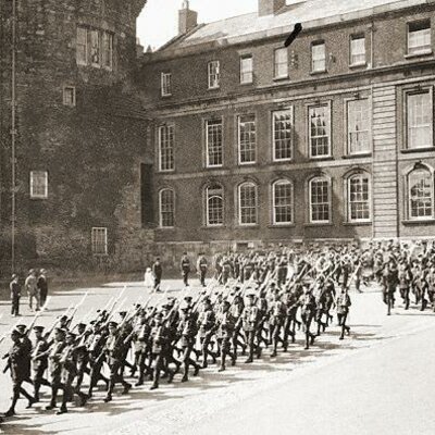 Timeline: Stair an Domhain