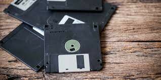 Dispositivos de almacenamiento secundario