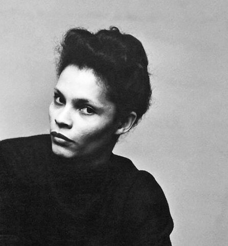 Gwendolyn Knight Lawrence - 1913 / 2005