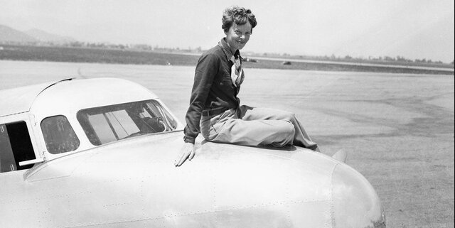 amelia wants to learn to fly