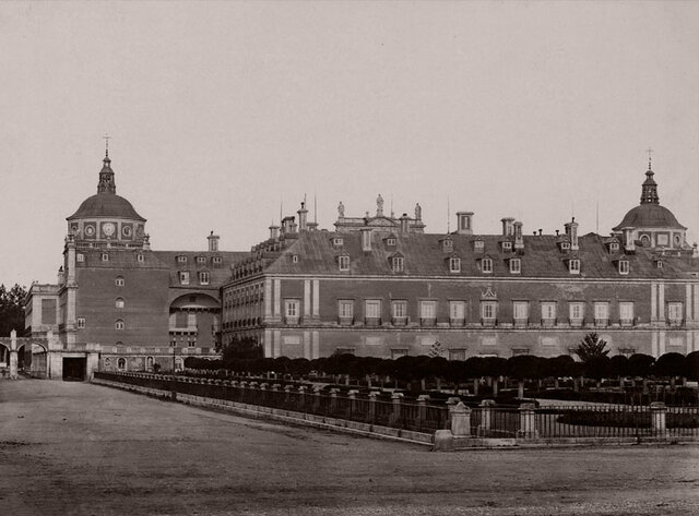 LA FAMILIA REAL MARCHA A ARANJUEZ