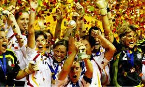 Erste WM für die Frauen