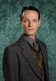 Al día siguiente, el misterio comienza