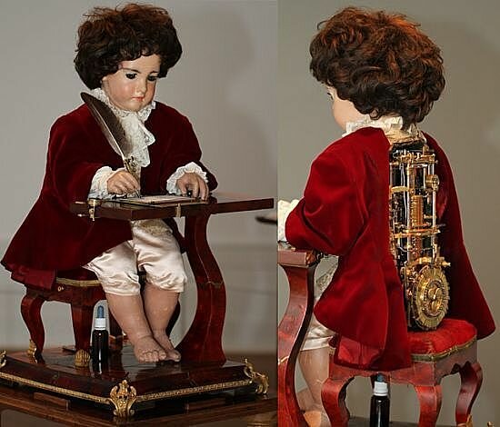 Se inventa la muñeca dibujante.