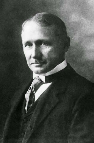 Nacimiento de F Taylor