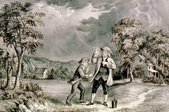 Benjamin Franklin fue un político, polímata, científico.